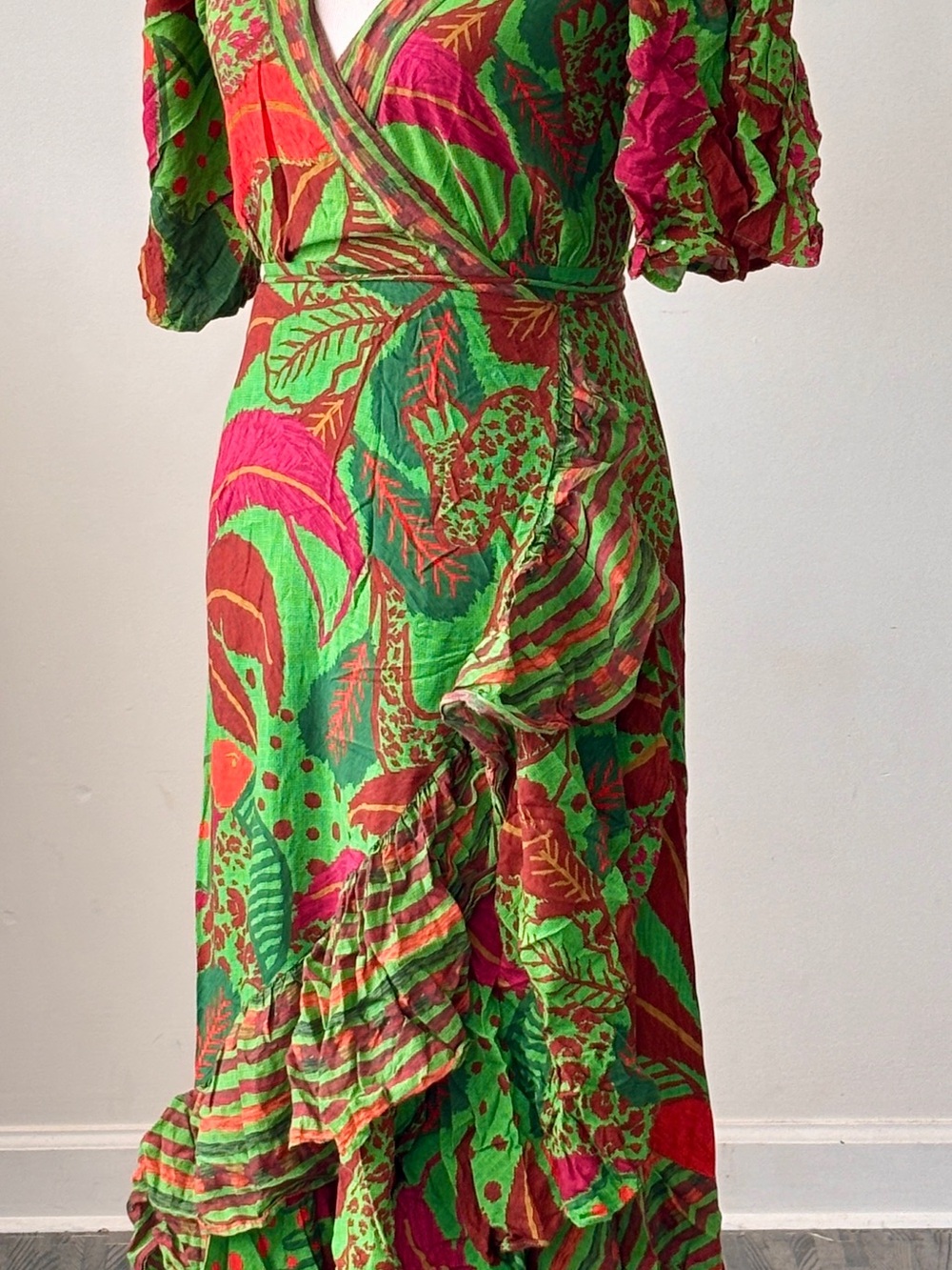 FARM Rio for Anthropologie Tropical Ruffle Wrap Maxi Dress Green Red Size XS